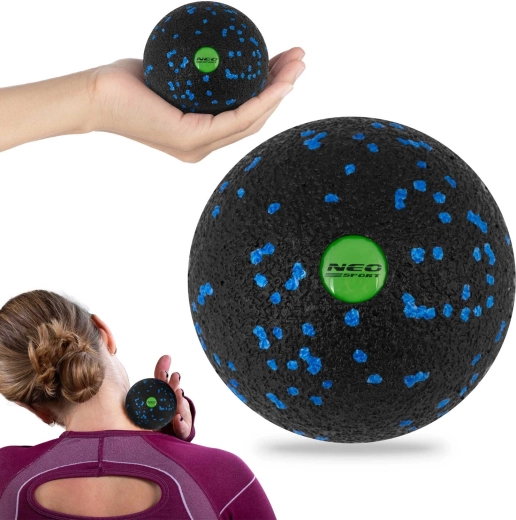 Masážna a fitness loptička z EPP 8 cm čierno-modrá NEO-SPORT