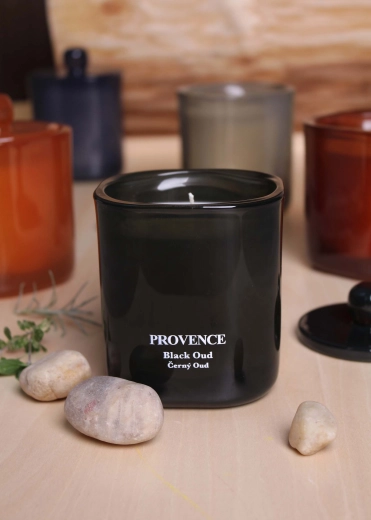 Vonná sviečka v skle Provence black oud 25 h