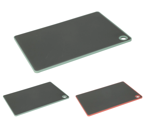 Plastové krájacie dosko so zvýšeným okrajom 23 × 16 cm