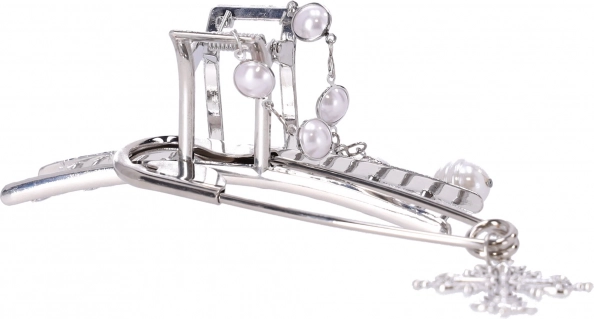 Dekoratívna spona do vlasov so striebornými perličkami