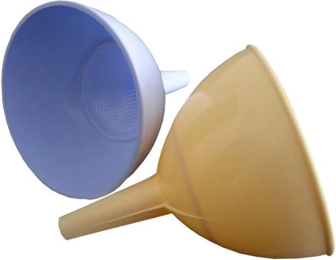 Plastový lievik so sitkom 10 cm