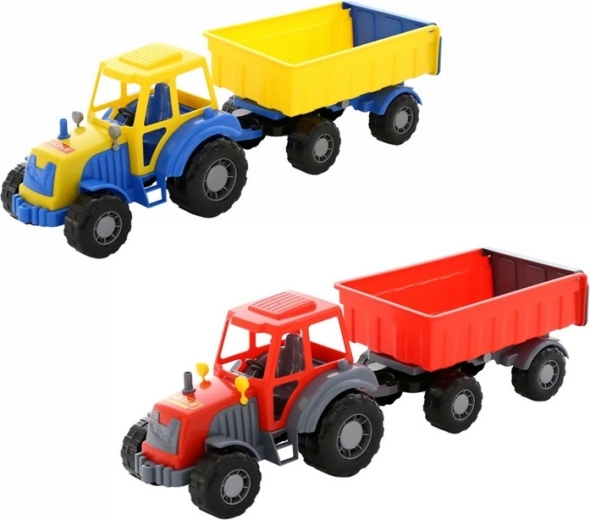 Traktor Altaj s prívesom