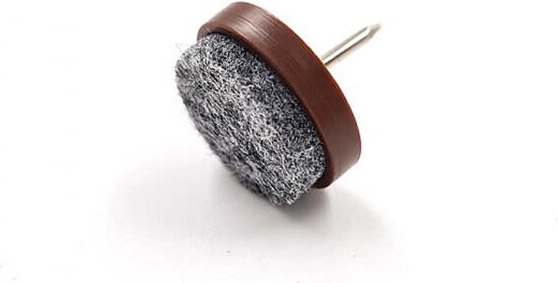 Filcové podložky s klinčekom na ochranu podláh 20 mm, hnedé (8 ks)