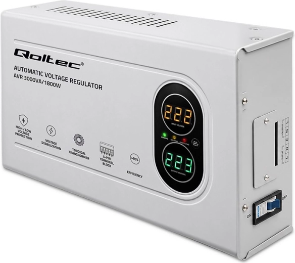 Qoltec automatický stabilizátor napätia AVR 3000 VA / 1800 W