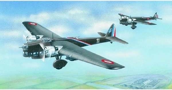 Model Amiot 143 v mierke 1:72