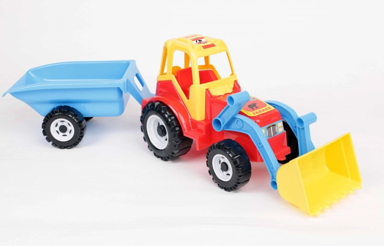 Traktor s nakladačom a prívesom - model 091