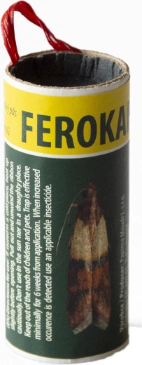 Lepová feromónová pasca na potravinové mole a muchy FEROKAP