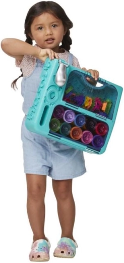 Viac než 30 nástrojov a 10 kelímkov