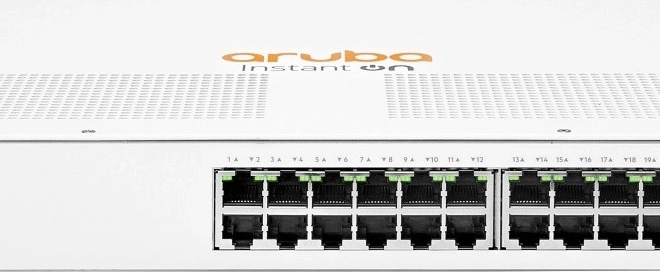 Aruba Instant On 1930 24portový gigabitový switch so 4 SFP+