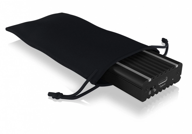 Obudowa pre NVMe SSD s RGB osvetlením