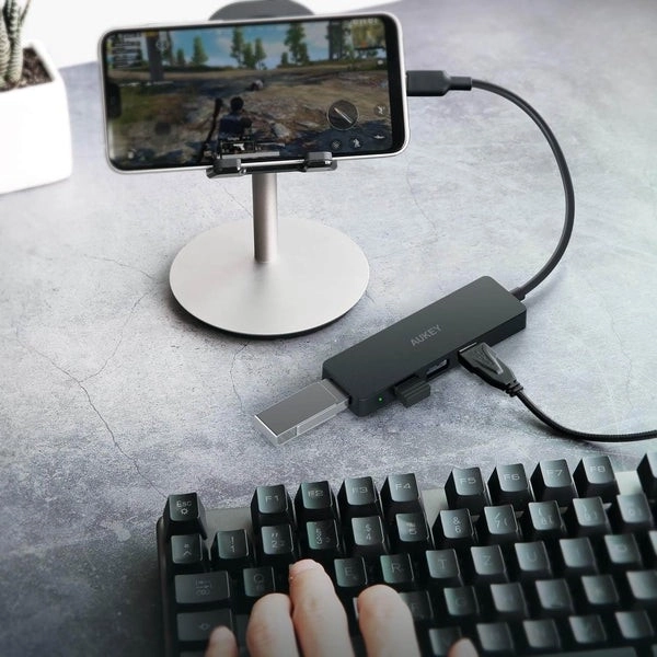 Aukey ultratenký USB-C rozbočovač 4v1