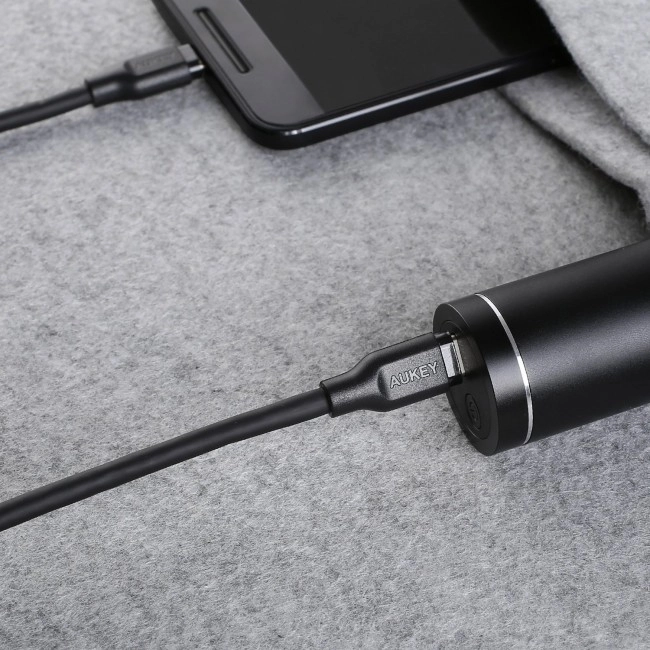 Pvc kábel s Power Delivery USB C - USB C 1m