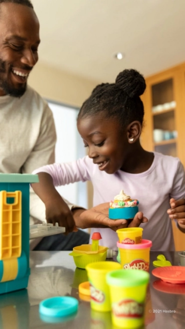 Hracia sada na tvorbu tort Play-Doh