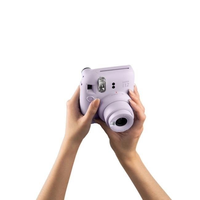 Fialový fotoaparát Instax Mini 12