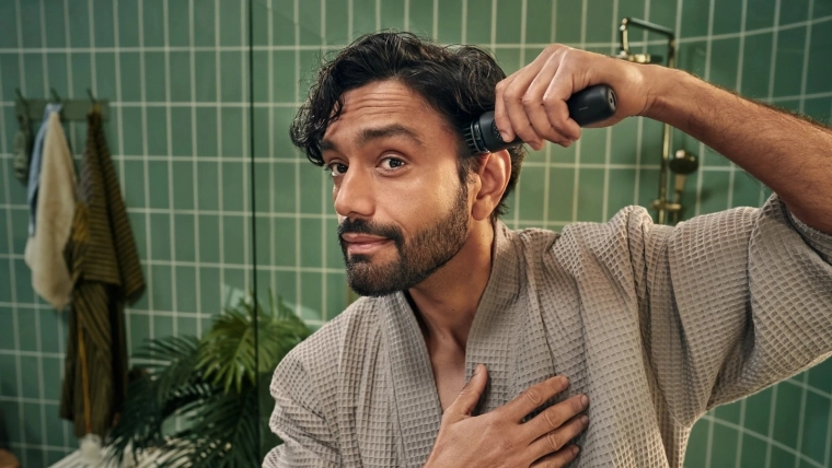 Až 60 minút bez kábla a indikátor nabitia