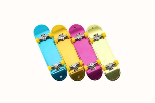 Skrutkovací prstový skateboard s príslušenstvom - 9 cm