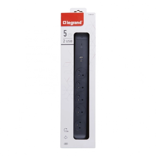 Praktický čierny predlžovací kábel s USB A/C portmi
