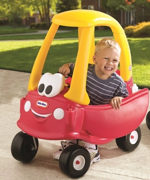 Červené autíčko Cozy Coupe