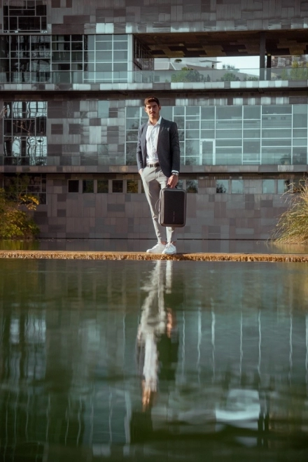 Proti-krádežový batoh Bobby Bizz 2.0 Grey