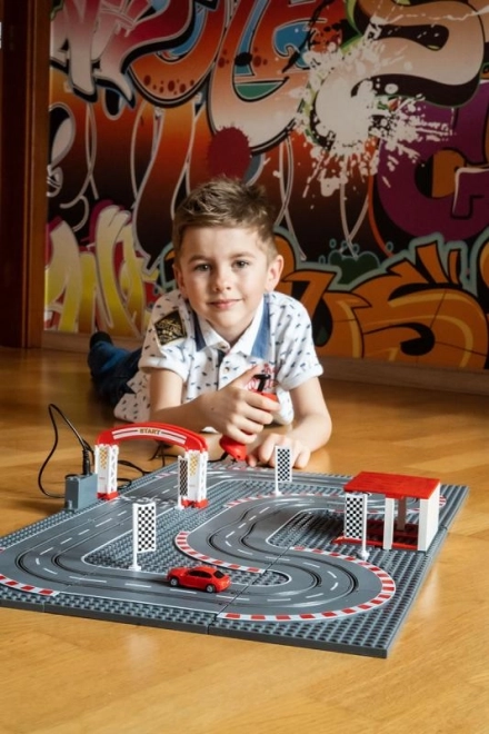 Autodráha pre deti kompatibilná so stavebnicou