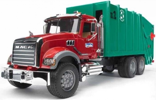 Realistické detaily kabíny MACK