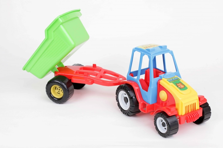 Odnímateľný a vyklápací príves