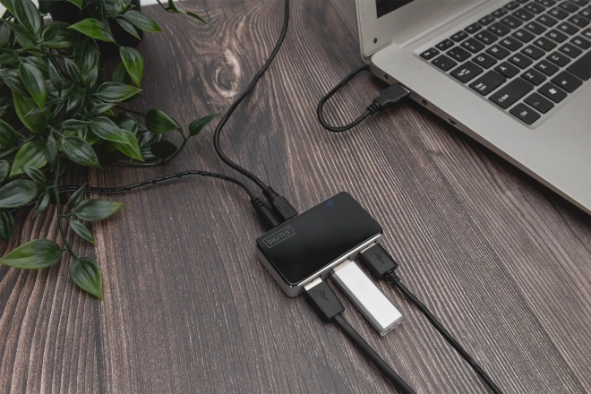 4-portový USB 2.0 HighSpeed USB hub
