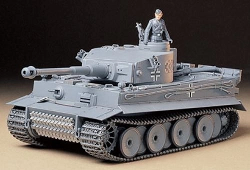 Nemecký tank Tiger I skorá produkcia na zlepenie