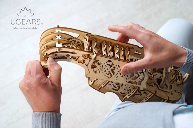 Ugears 3D drevené mechanické puzzle Hurdy-Gurdy