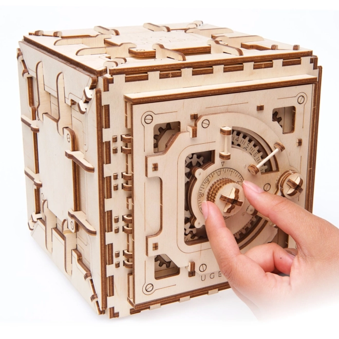 Ugears mechanická 3D drevená skladačka Trezor