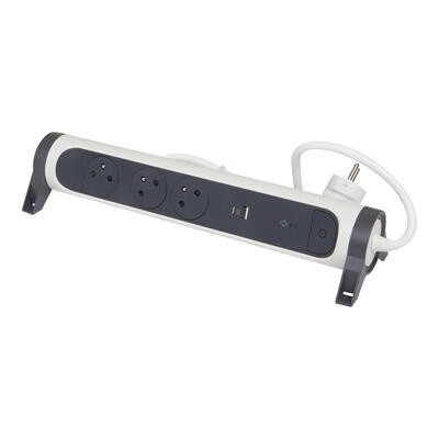 Predlžovací kábel s ochranou proti prepätiu a USB A/C, 1,5 m
