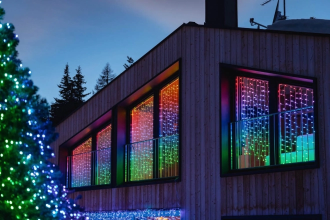 Inteligentný záves LED Twinkly 210 RGBW