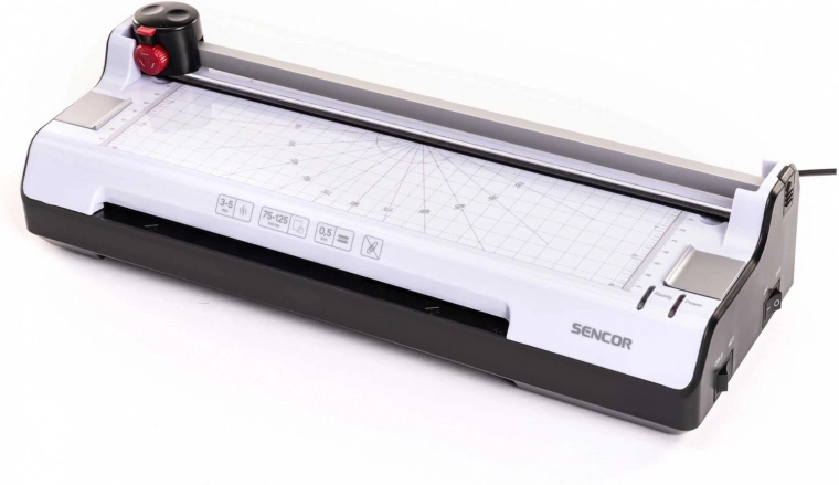 Prehľadná pracovná plocha s mierkami