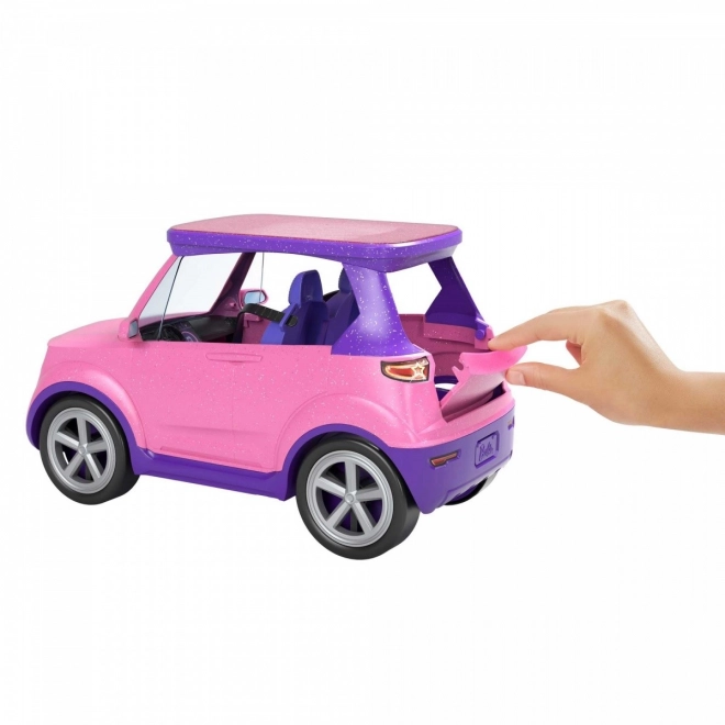 Barbie auto a koncertná scéna