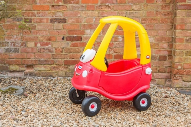 Červené autíčko Cozy Coupe