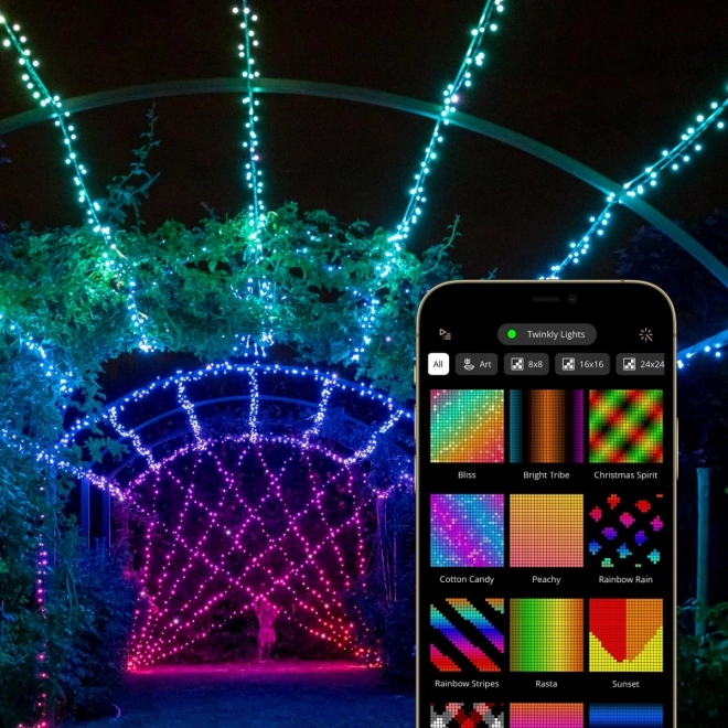 Inteligentné vianočné svetlá Twinkly Strings 250 LED RGB+W, 20m reťaz