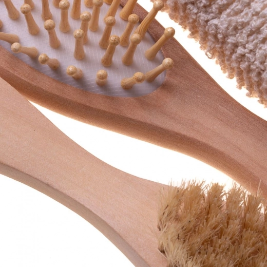 Kefa na vlasy s masážnym efektom