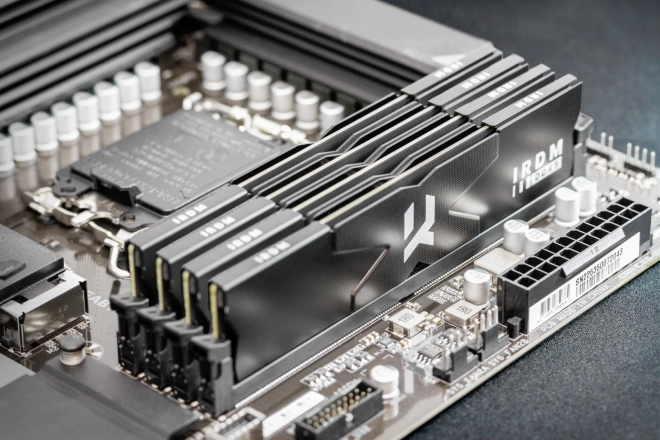 Pamäť IRDM DDR5 32GB (2x16GB) 6000 CL30 čierna