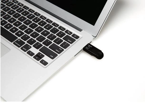 Usb kľúč 16GB USB 3.1 Attaché