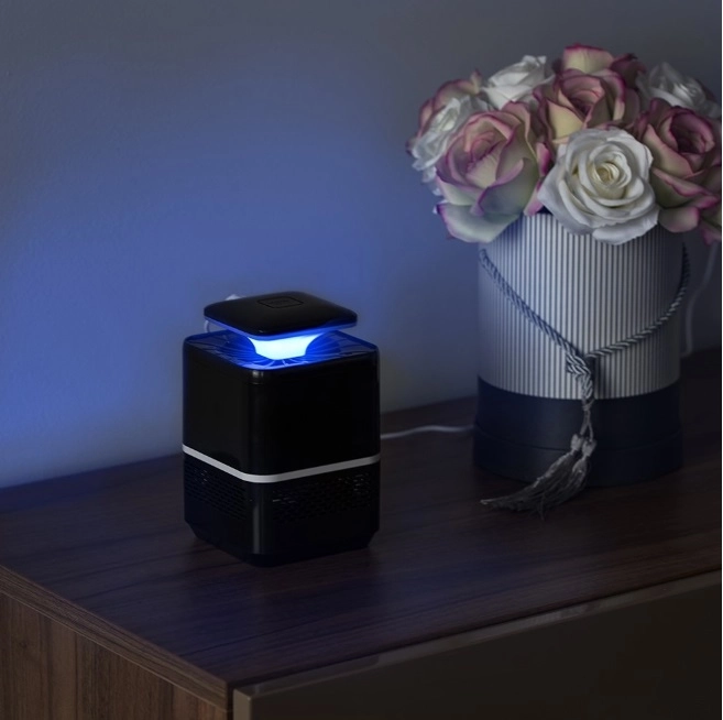 UV lampa na komáre a muchy USB