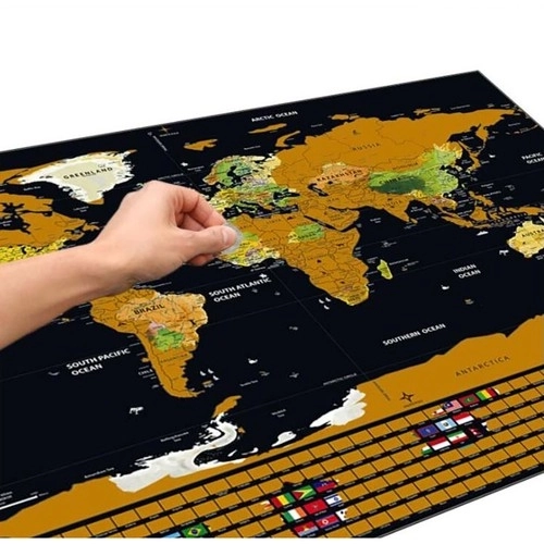 Mapa sveta so stieracími vlajkami a príslušenstvom