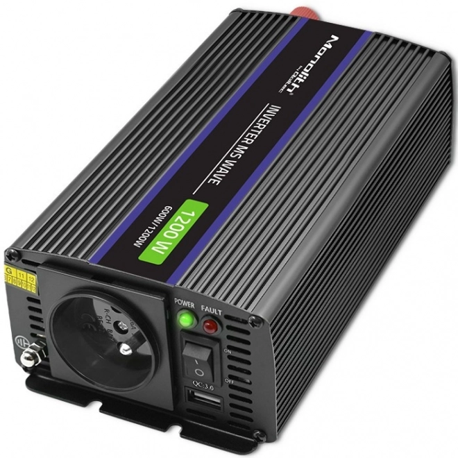 Praktická menička napätia Qoltec 1200W s USB