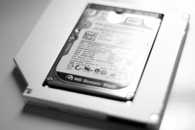 Montážny rám SSD/HDD pre optický disk SATA III 9,5 mm