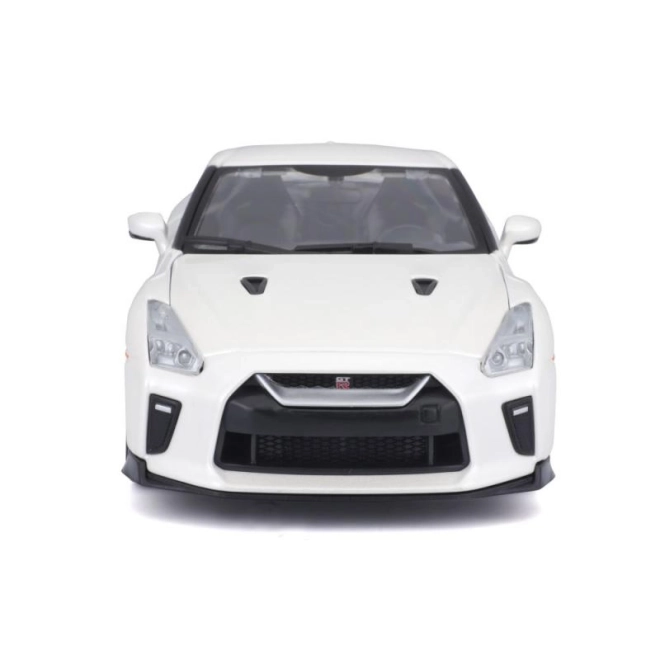 Bburago 1:24 Nissan GT-R Metallic 18-21082 – Biela