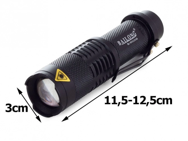 Profesionálna taktická LED baterka s CREE XM-L3-U3 a zoomom