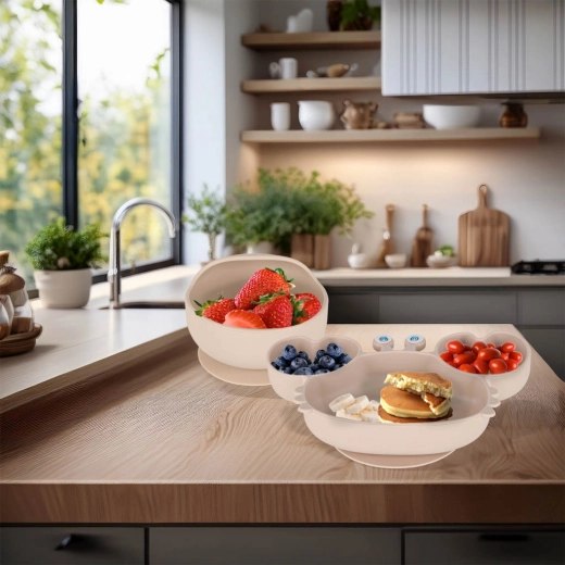 Stabilná miska a tanier s prísavkou