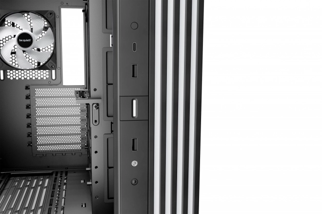 Čierna počítačová skriňa Light Base 600 DX