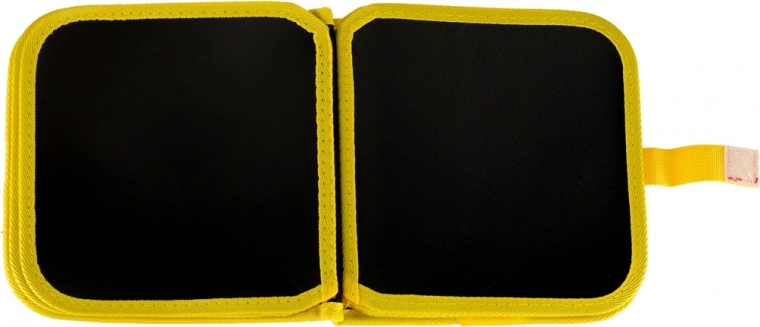 Čierne tabuľové stránky na kreslenie bez neporiadku