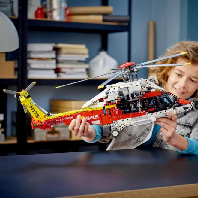 Lego Technic Záchranársky Vrtuľník Airbus H175