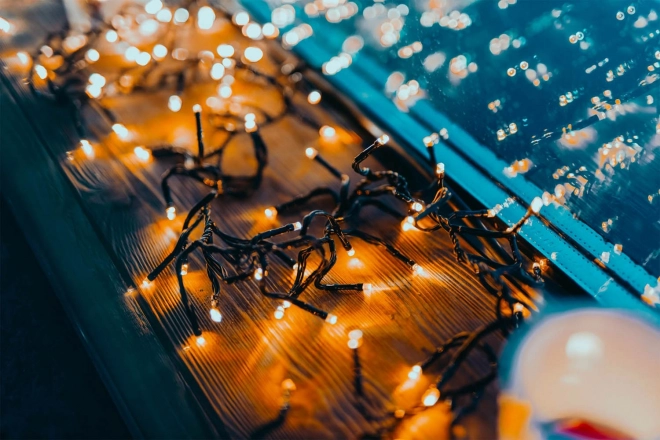 Inteligentné LED svetlá Twinkly Cluster 400 LED, 6m, IP44, čierny kábel